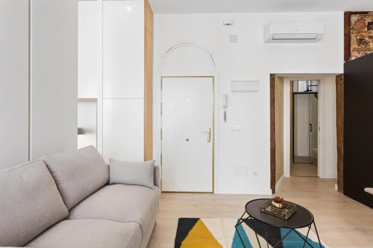 Modern 1 Bedroom Apartment Near Lavapies Madrid Eksteriør billede