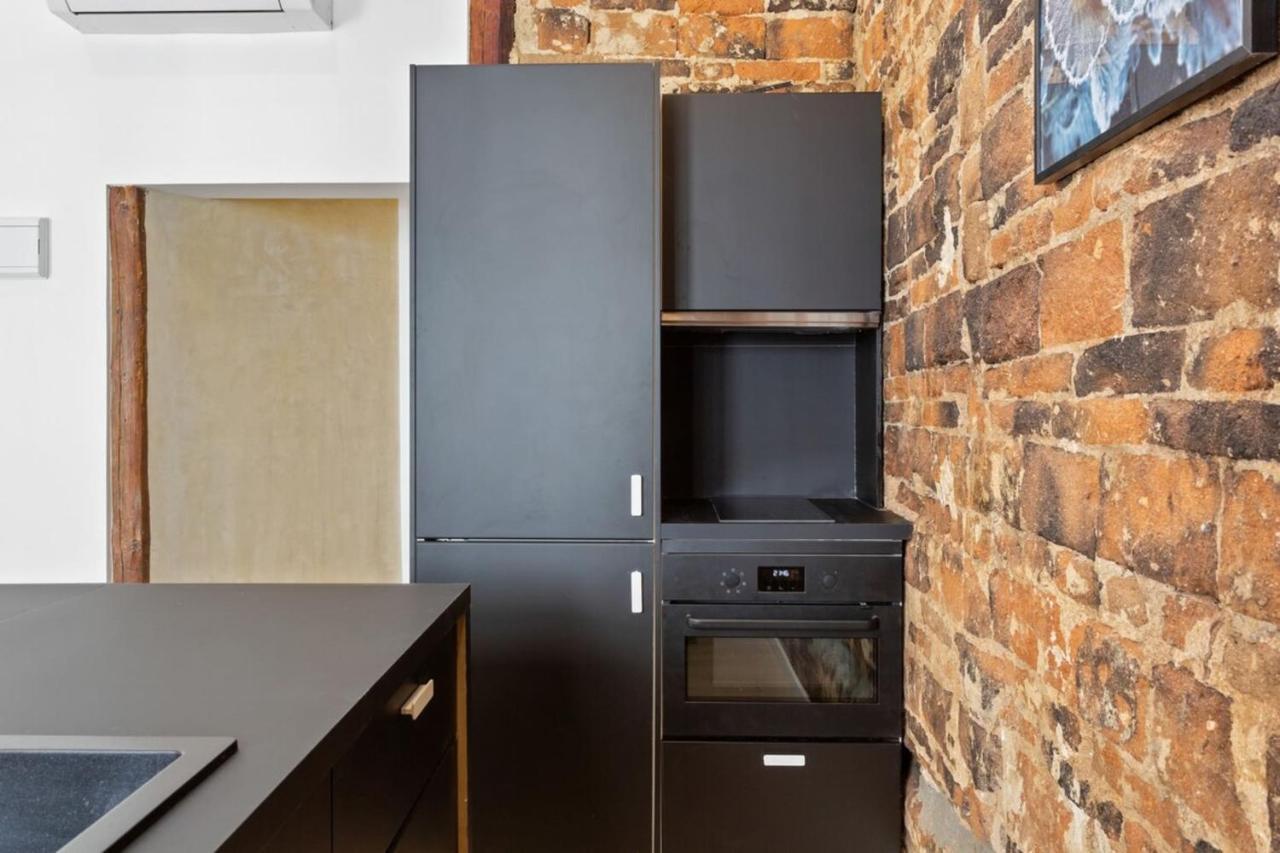 Modern 1 Bedroom Apartment Near Lavapies Madrid Eksteriør billede